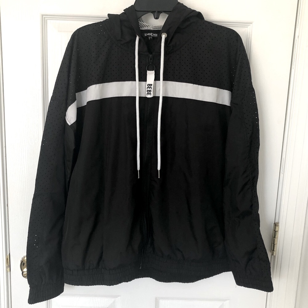 Bebe Women's Black Hooded Outdoor Mid Length Classic Wind Breaker Jacket Size XL